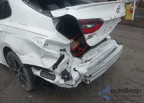 2023 Toyota Camry Se Awd z USA, uszkodzony, nr VIN 4T1G11BK5PU104580